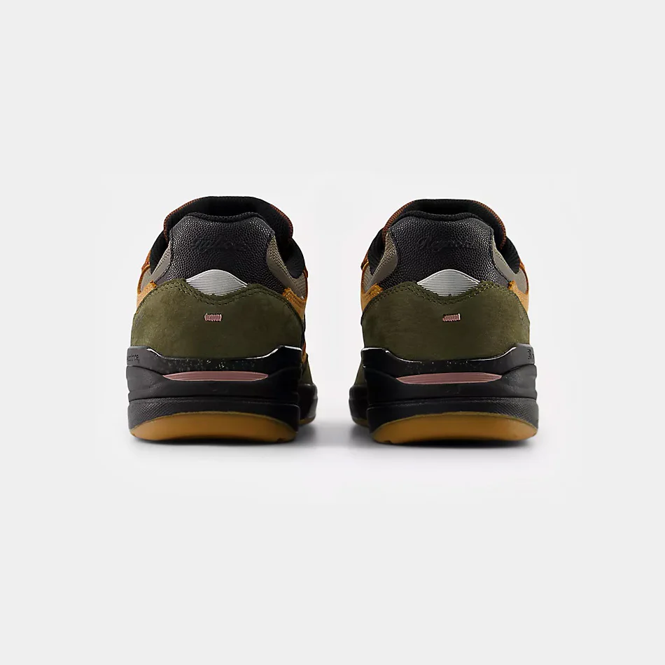 NEW BALANCE X MIKE GIGLIOTTI 933-REYNOLDS - TRUE BROWN/CANDY PINK - Image 4