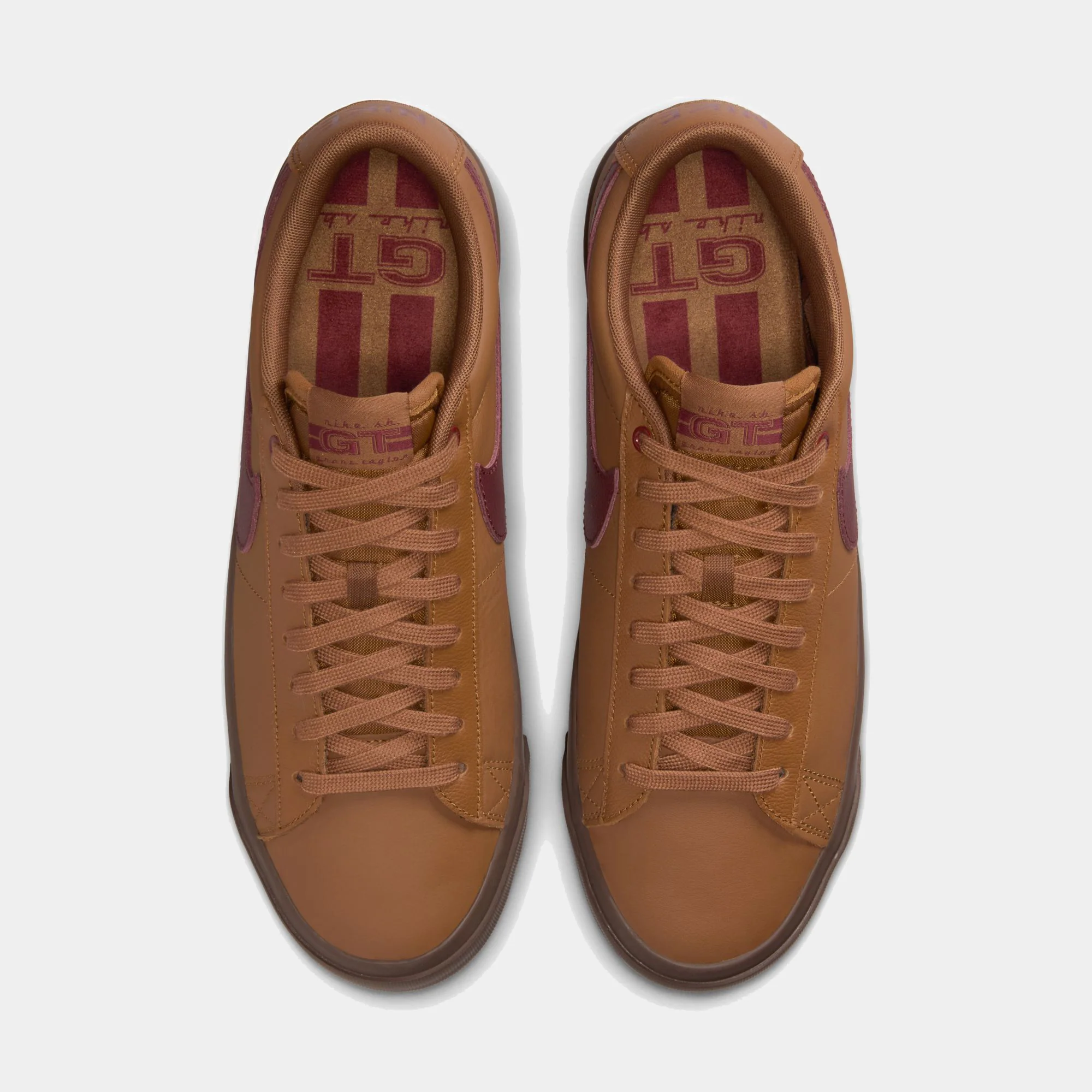 NIKE SB BLAZER LOW PRO GT - LIGHT BRITISH TAN/DARK TEAM RED - Image 3