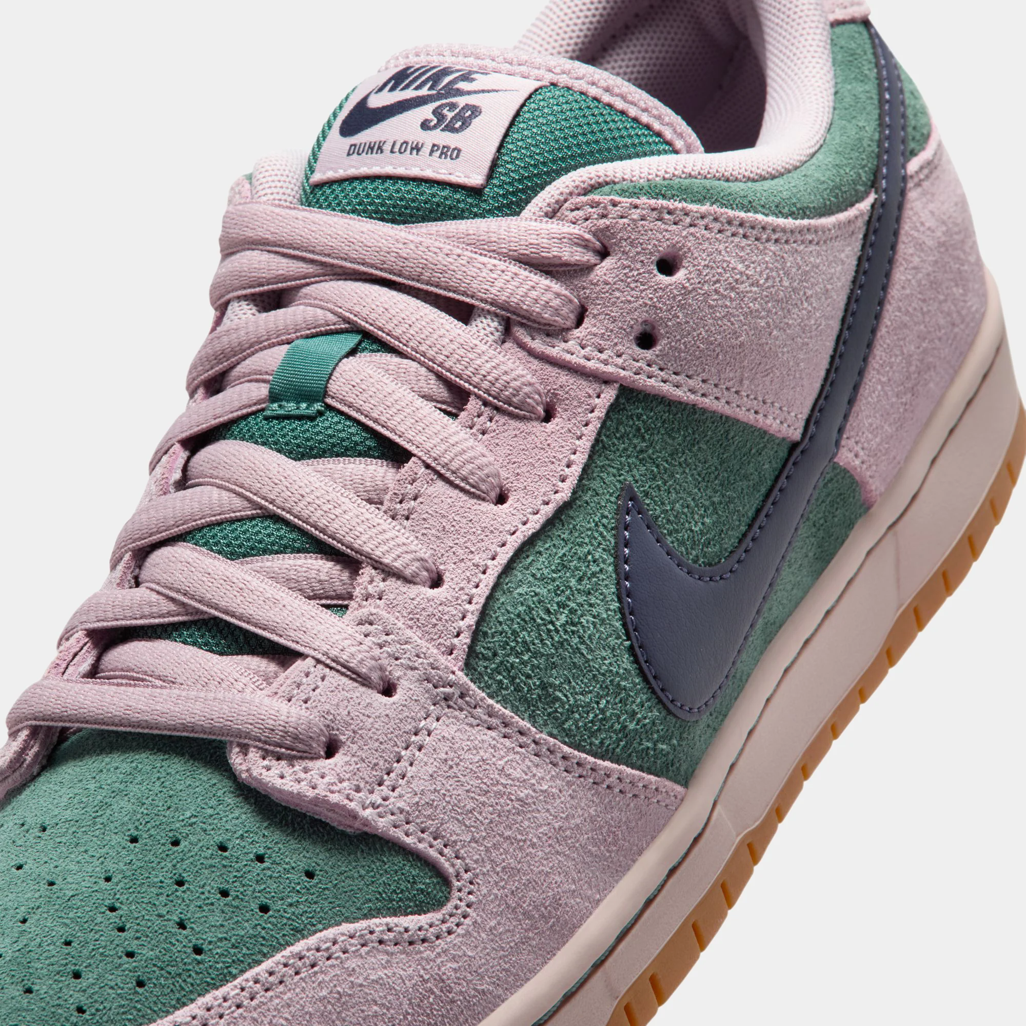 NIKE SB DUNK LOW PRO - MINERAL SLATE/DARK RAISIN - Image 4