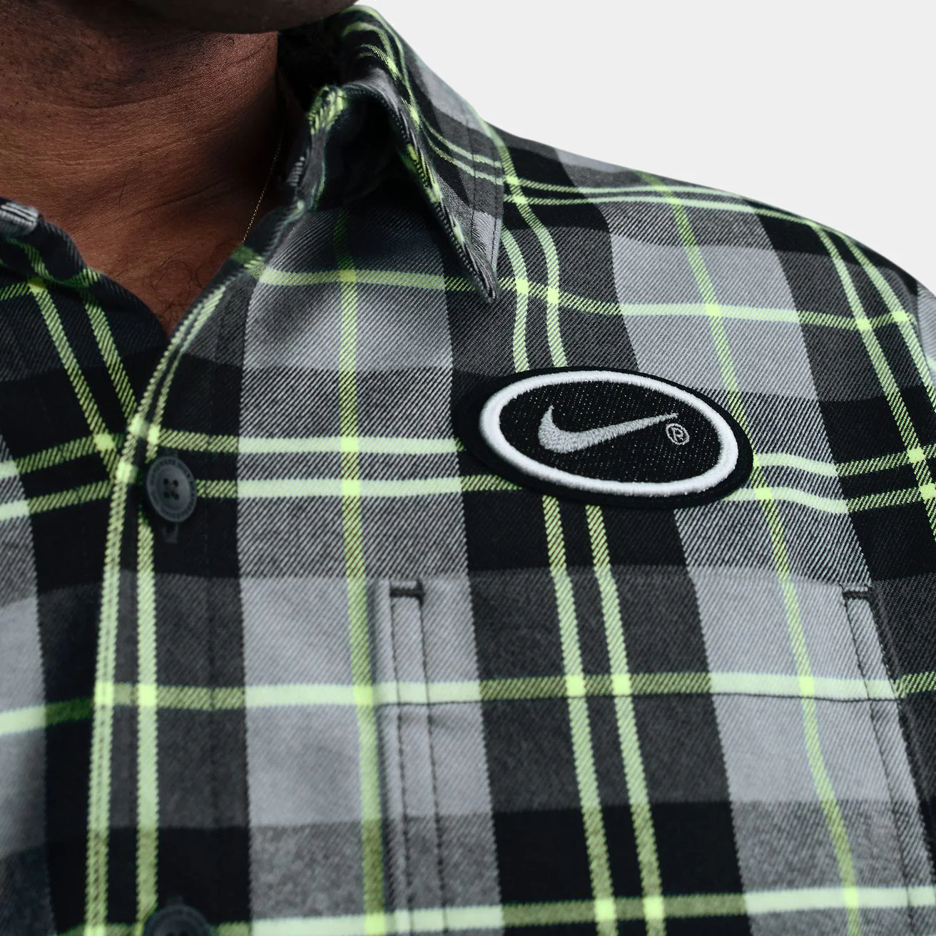 NIKE SB X KOSTON FLANNEL BUTTON UP - DARK SMOKE GREY/VOLT - Image 3