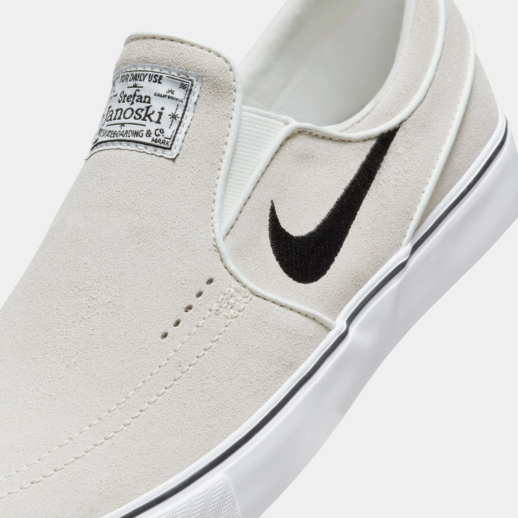 NIKE SB JANOSKI+ SLIP - SUMMIT WHITE/BLACK - Image 4
