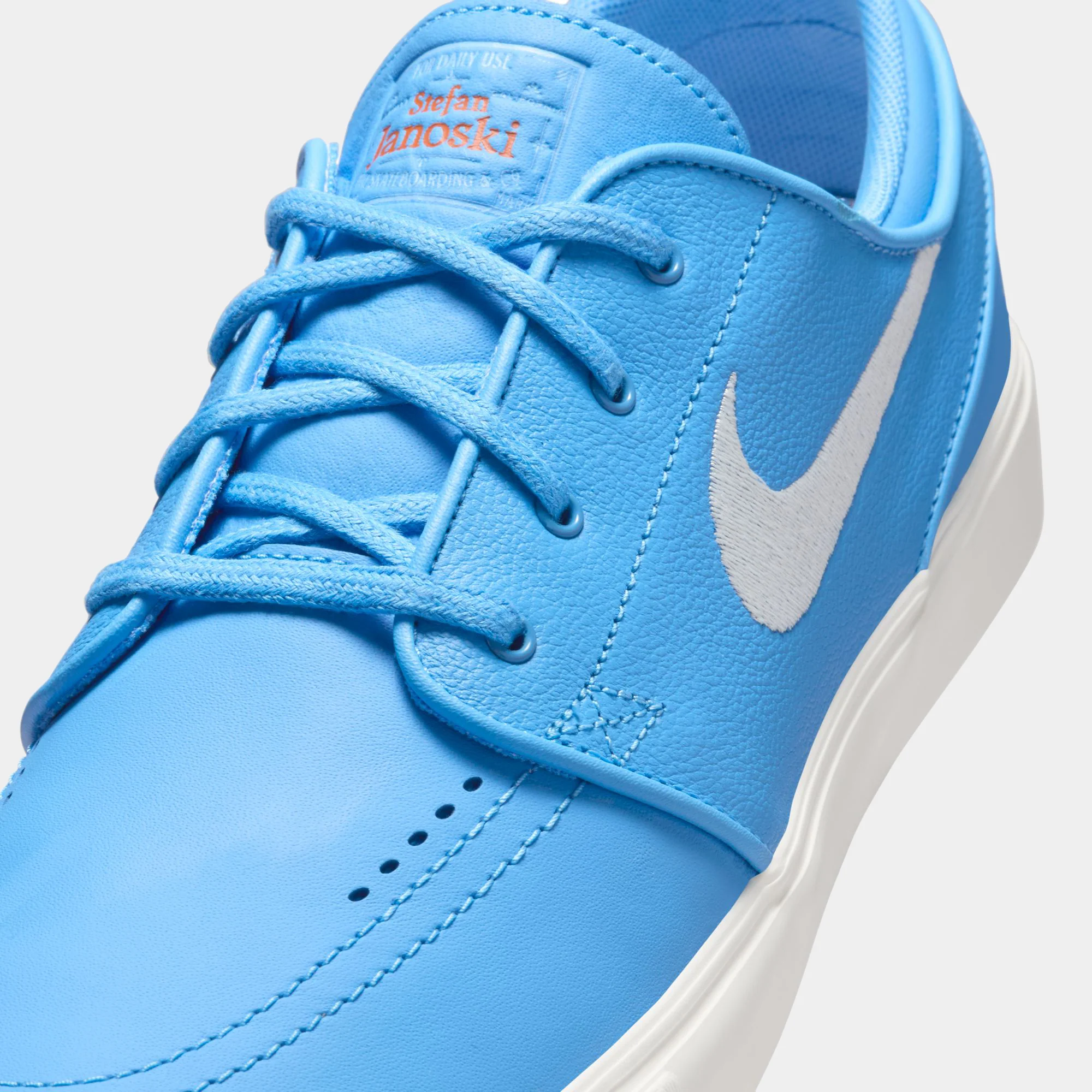 NIKE SB ZOOM JANOSKI OG+ ISO - UNIVERSITY BLUE/SAIL - Image 4