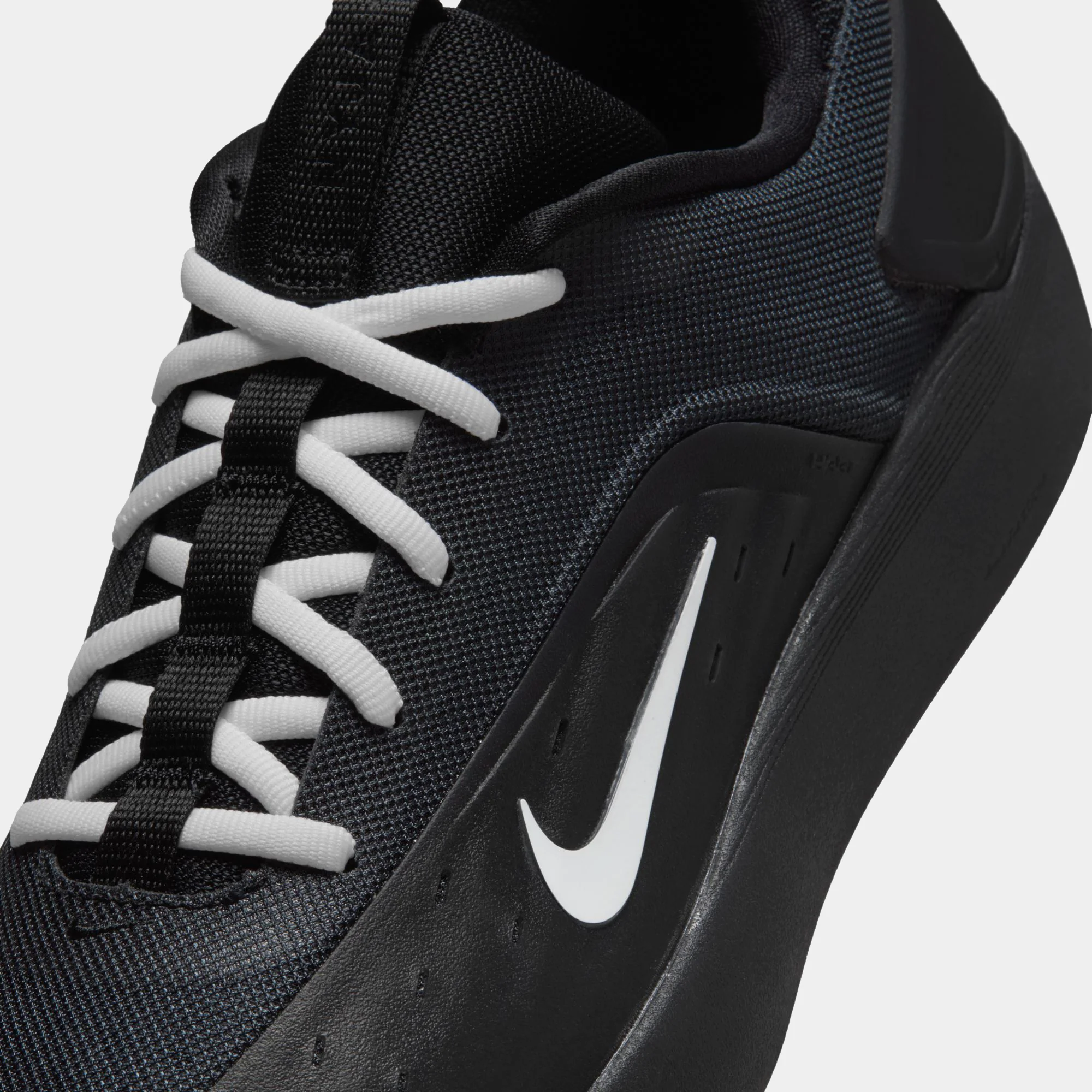 NIKE SB ZOOM NYJAH 4 - BLACK/WHITE - Image 4